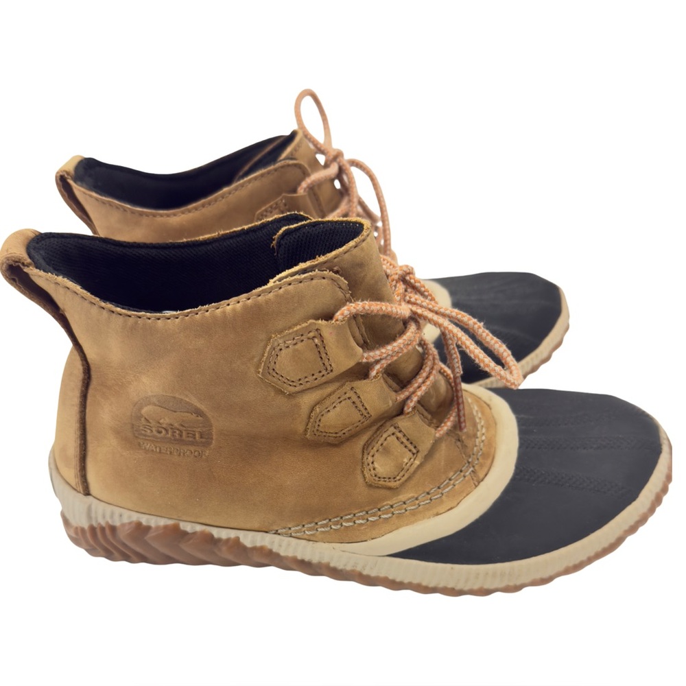 Sorel Brown and Black Winter Boots